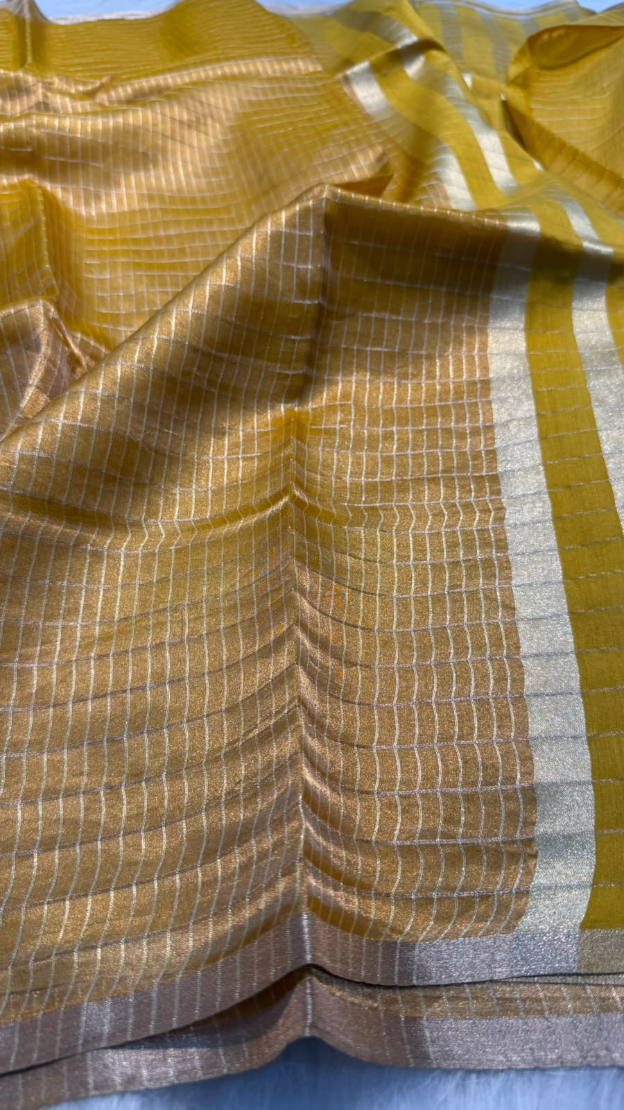 Pure Banarasi Checks Tissue Silk Munga Pallu Lace Border Saree