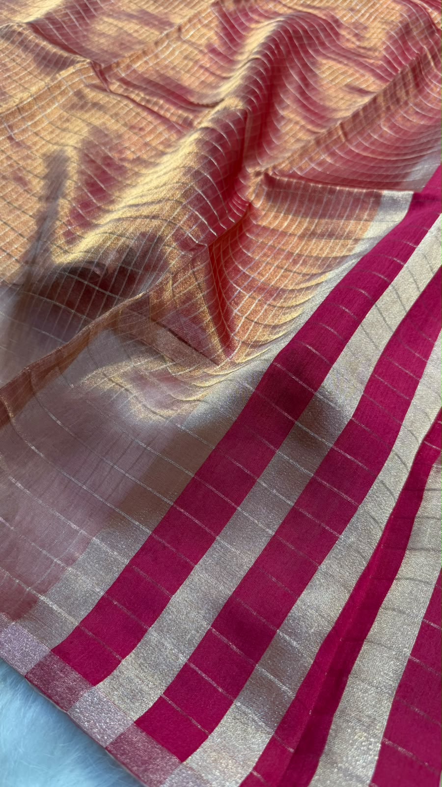 Pure Banarasi Checks Tissue Silk Munga Pallu Lace Border Saree