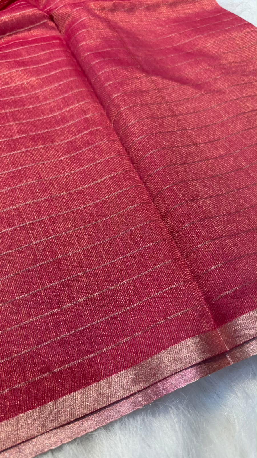 Pure Banarasi Checks Tissue Silk Munga Pallu Lace Border Saree