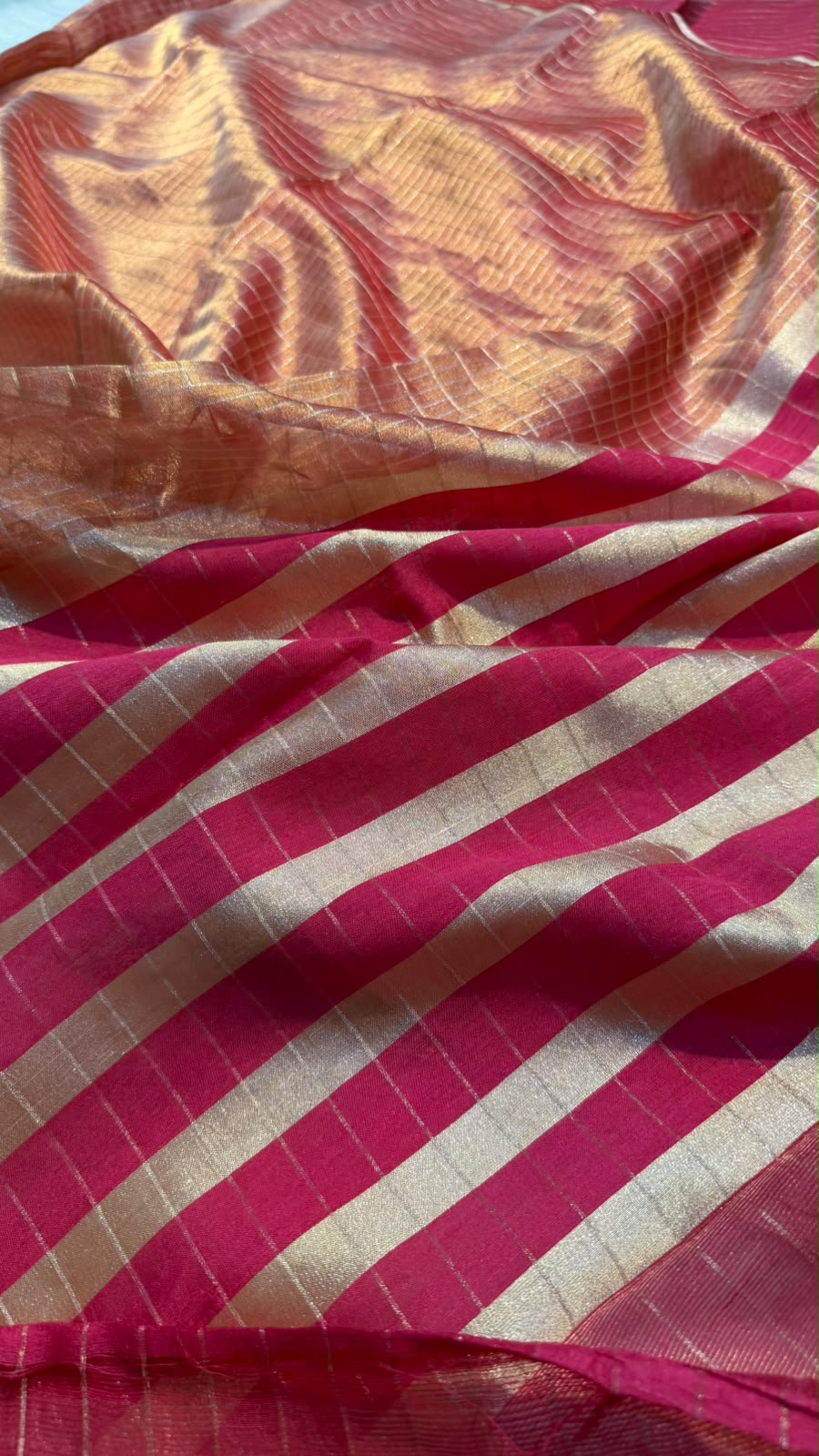 Pure Banarasi Checks Tissue Silk Munga Pallu Lace Border Saree