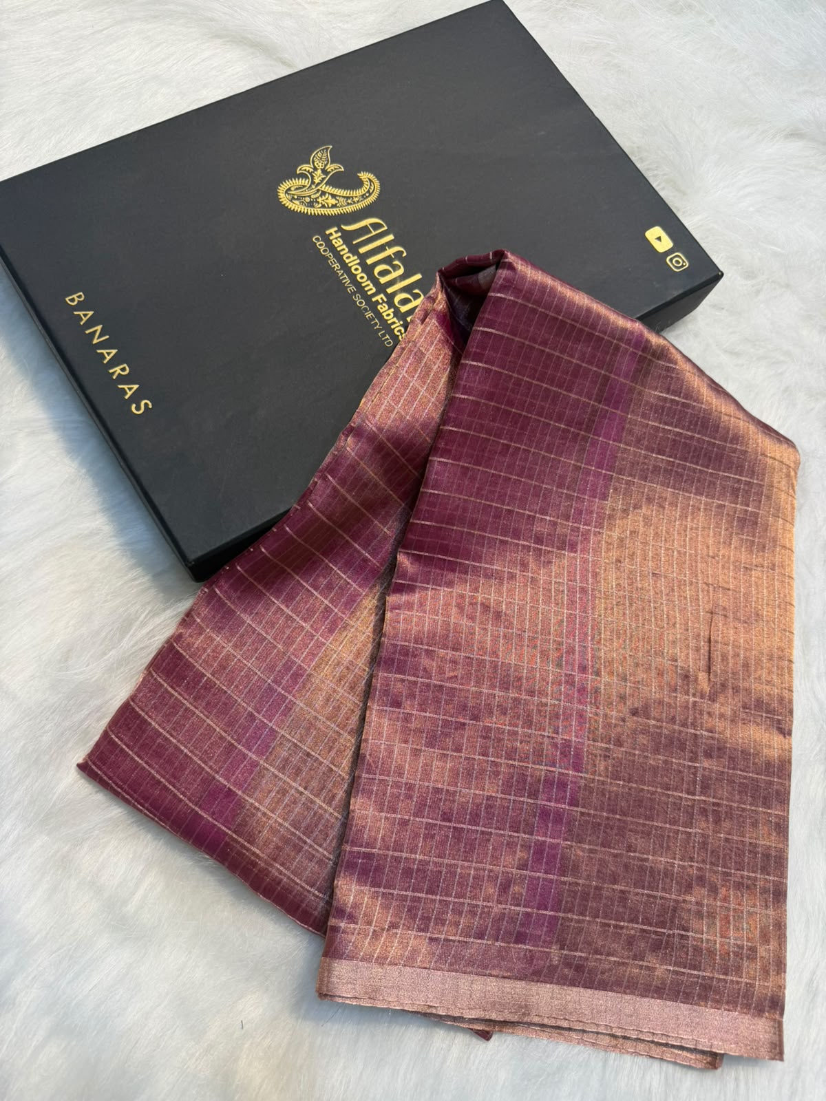 Pure Banarasi Checks Tissue Silk Munga Pallu Lace Border Saree