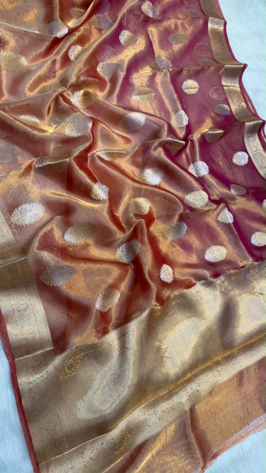 Pure Banarasi Tissue Silk Gold/Silver Zari Buta Shaded Saree