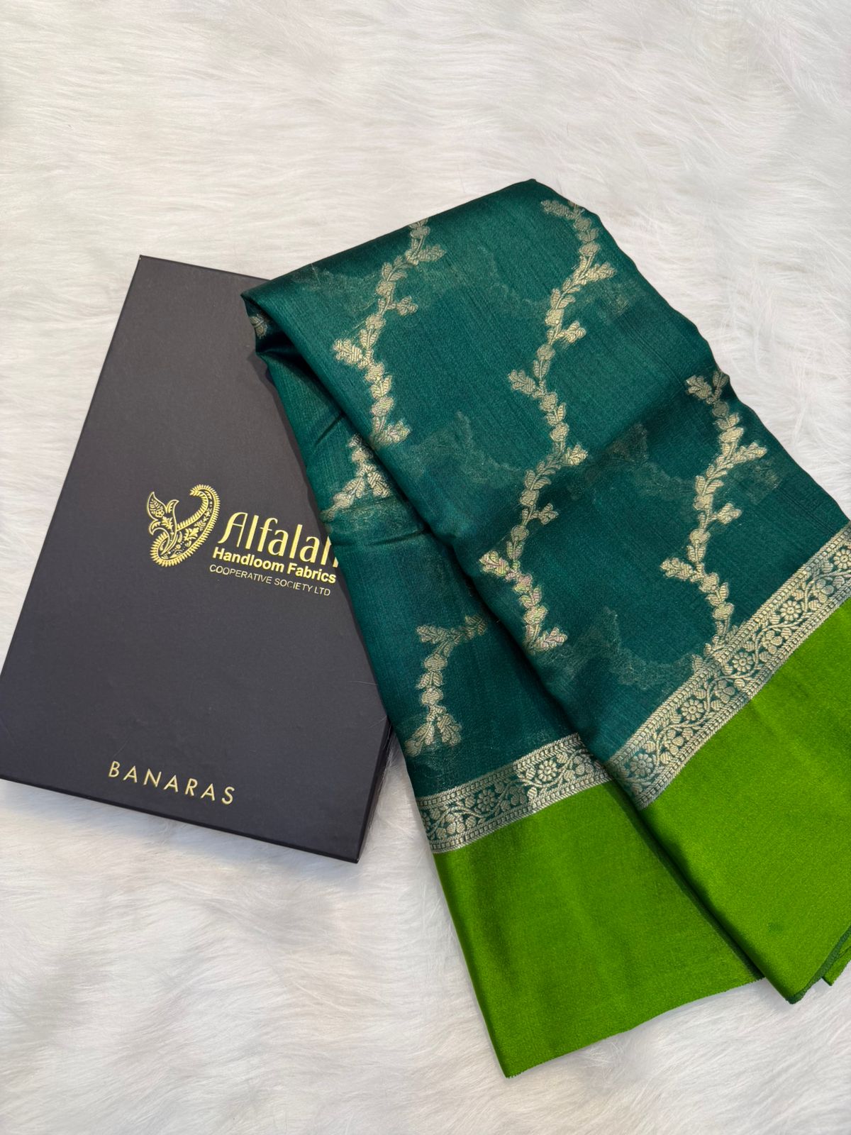 Handloom Banarasi Pure Tussar Silk Aada Design Mashru Border Saree