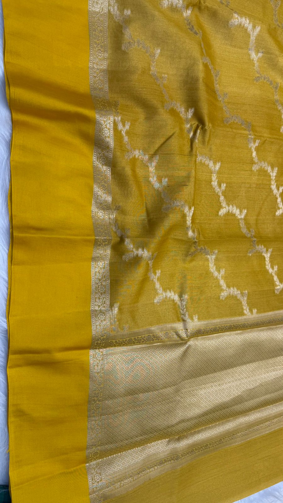 Handloom Banarasi Pure Tussar Silk Aada Design Mashru Border Saree