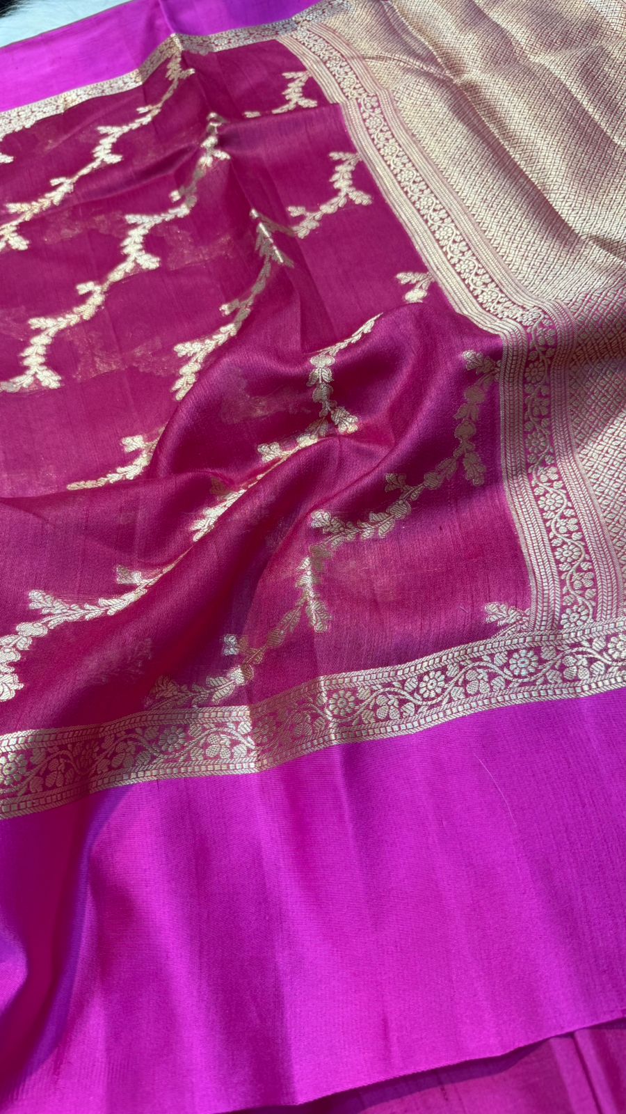 Handloom Banarasi Pure Tussar Silk Aada Design Mashru Border Saree
