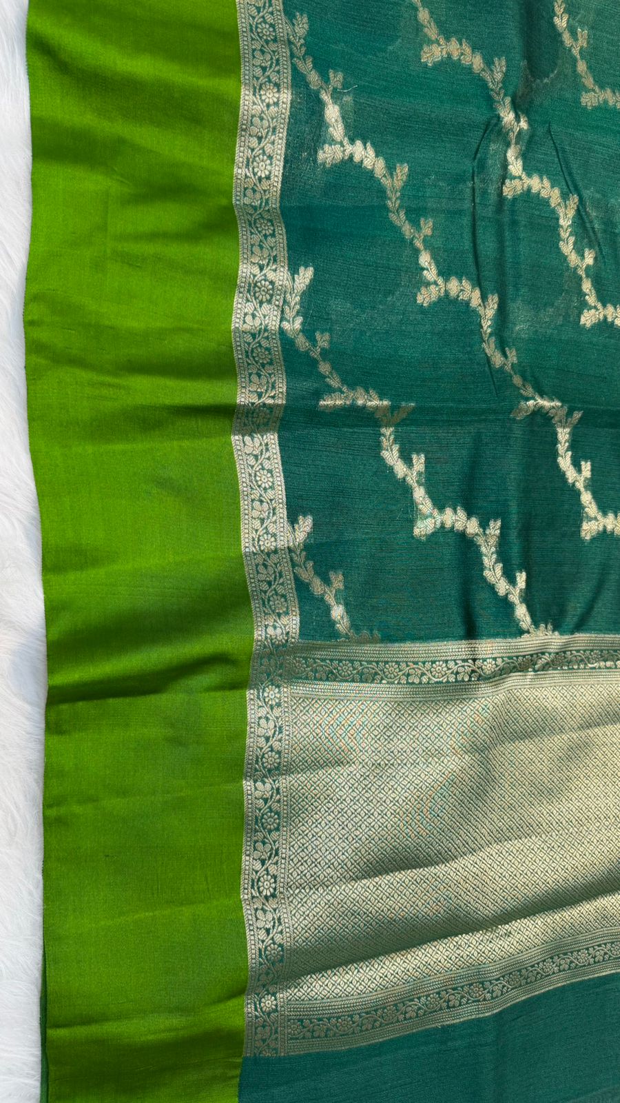 Handloom Banarasi Pure Tussar Silk Aada Design Mashru Border Saree