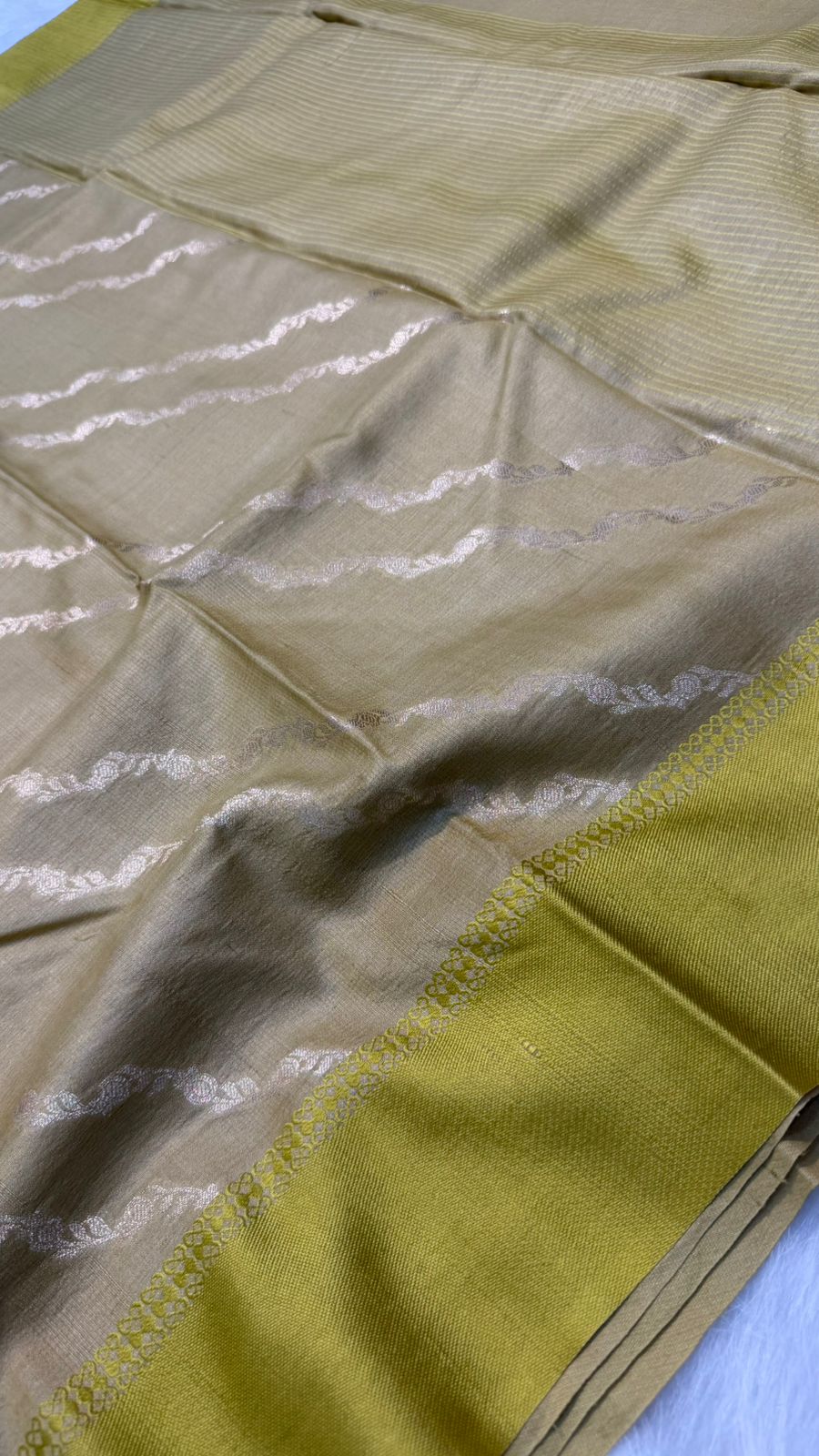 Handloom Banarasi Pure Tussar Silk Aada Design Katan Border Saree