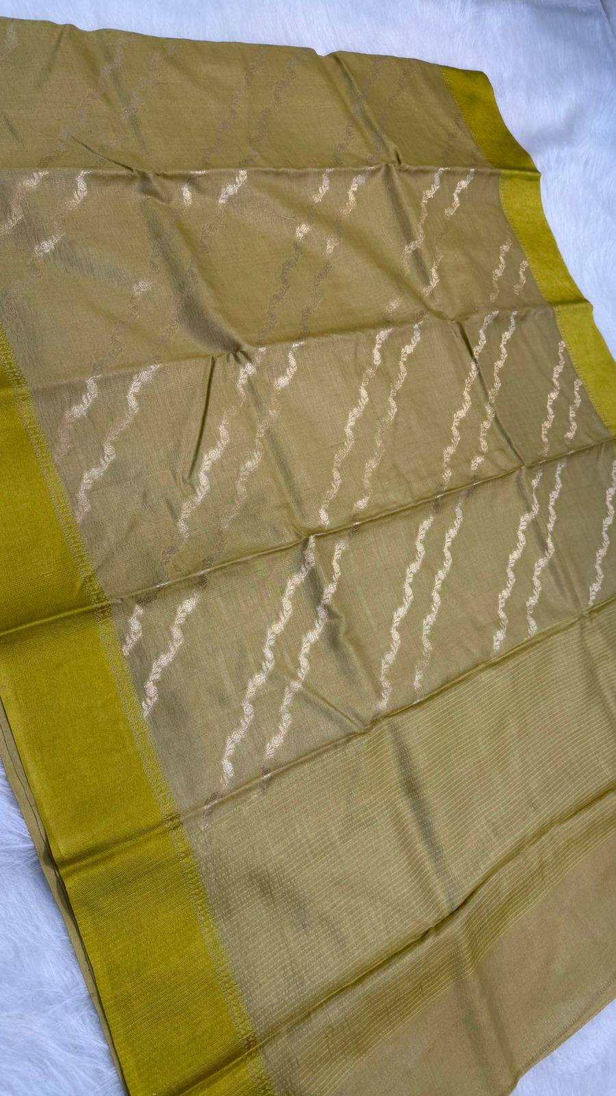 Handloom Banarasi Pure Tussar Silk Aada Design Katan Border Saree