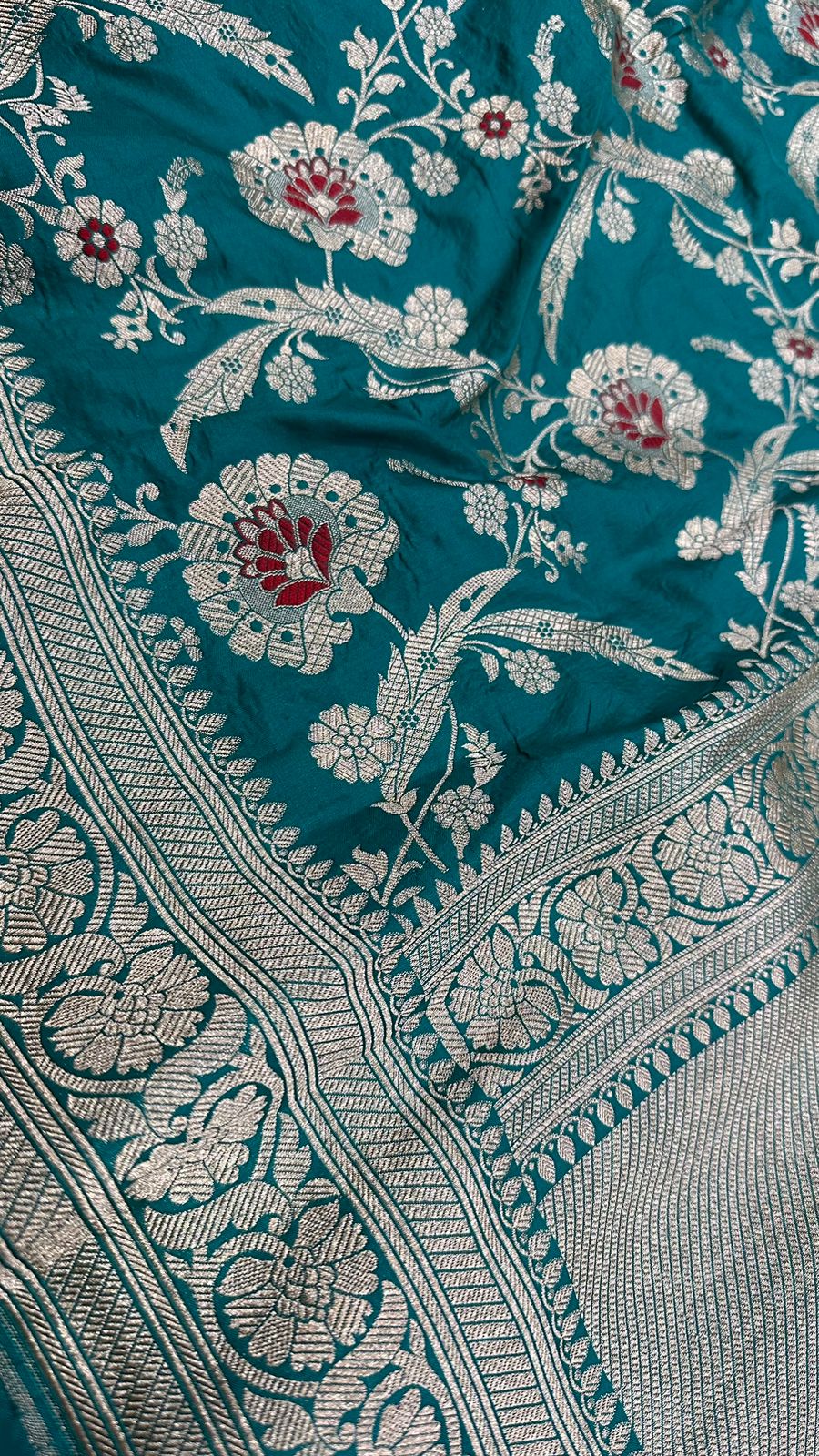 Handloom Pure Banarasi saree Katan Silk meenedar work...Firozi color