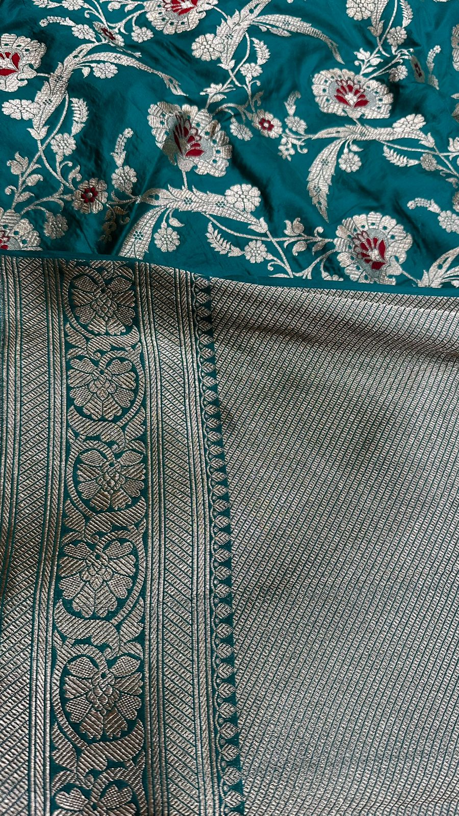 Handloom Pure Banarasi saree Katan Silk meenedar work...Firozi color