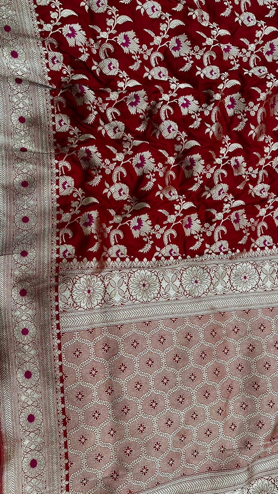 Handloom Pure Banarasi saree Katan Silk meenedar work...Red color