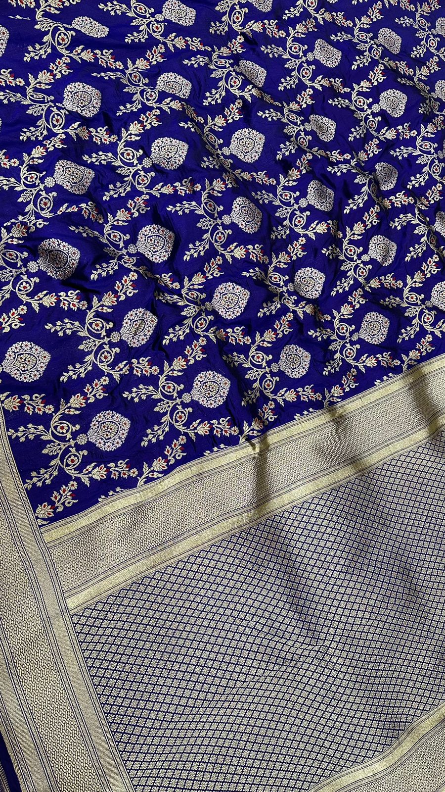 Handloom Pure Katan Silk Jangla design saree...Royal blue color