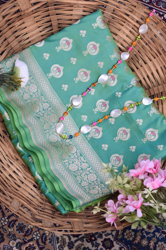 Handloom Pure Banarasi Katan silk Meena work saree...Parrot green color