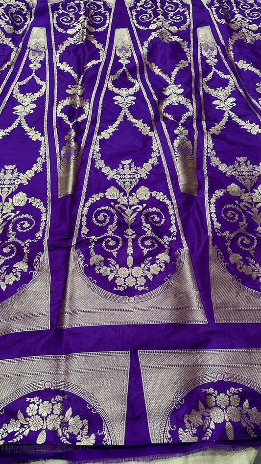 Handloom Banarasi katan silk lehenga....Purple color