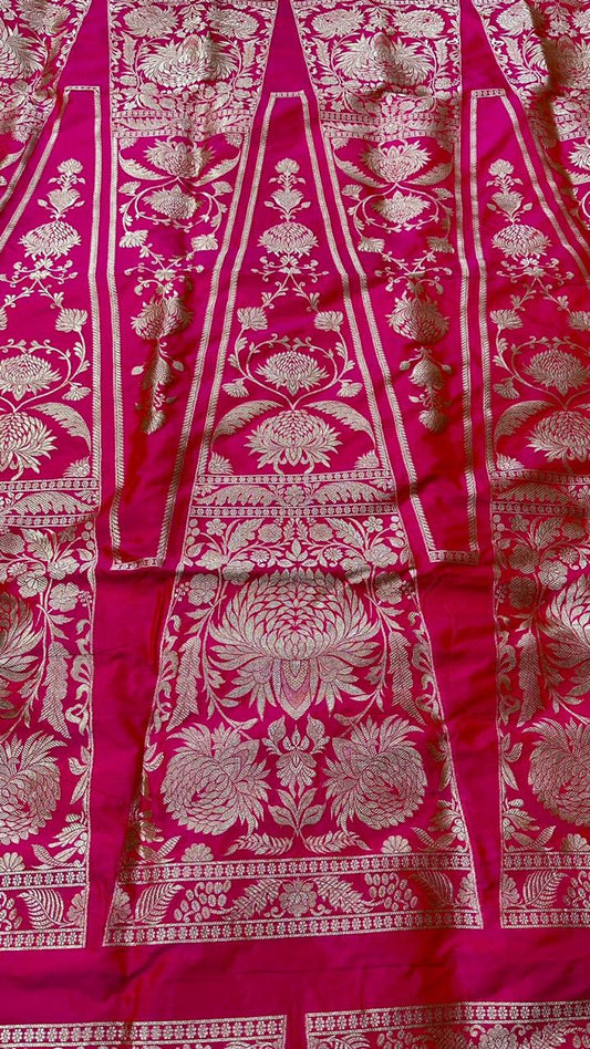 Handloom Banarasi katan silk lehenga....Pink color