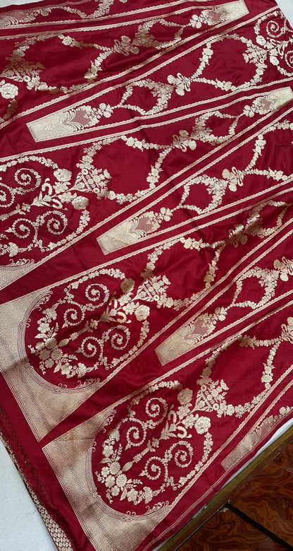 Handloom Pure Banarasi katan silk lehenga...Red color