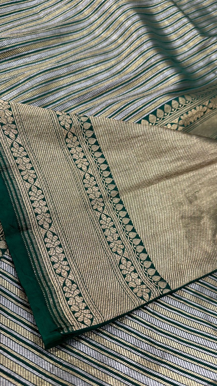 Handloom Pure Banarasi katan silk horizontal Gold and silver Zari lines saree