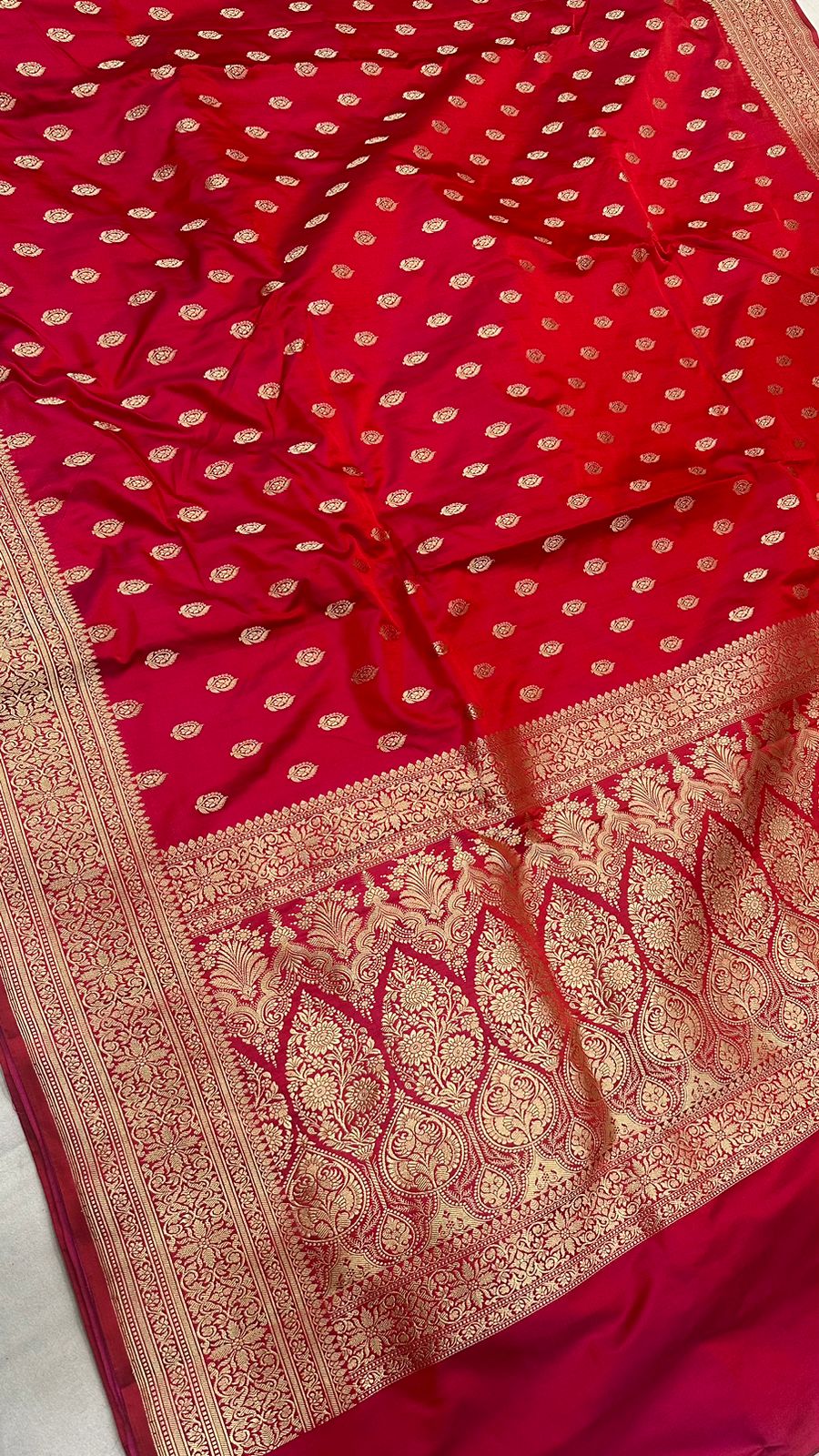 Handloom Pure mashru satin silk zari buti saree