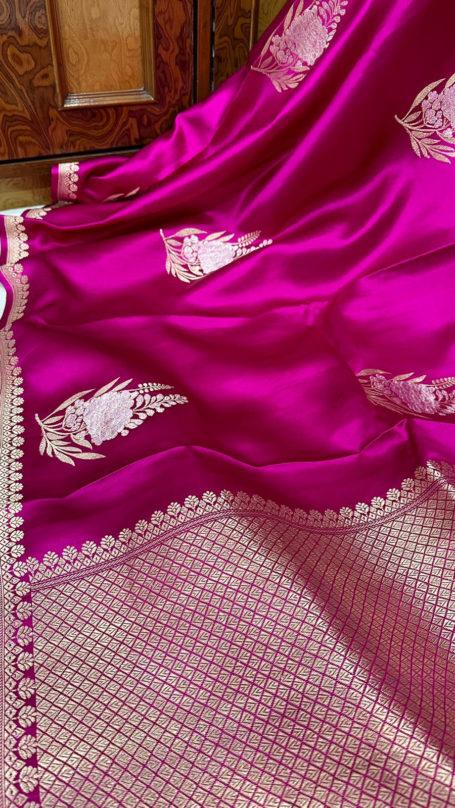 Handwoven Pure Banarasi mashru silk Sona Rupa kaduwa buta Work Saree