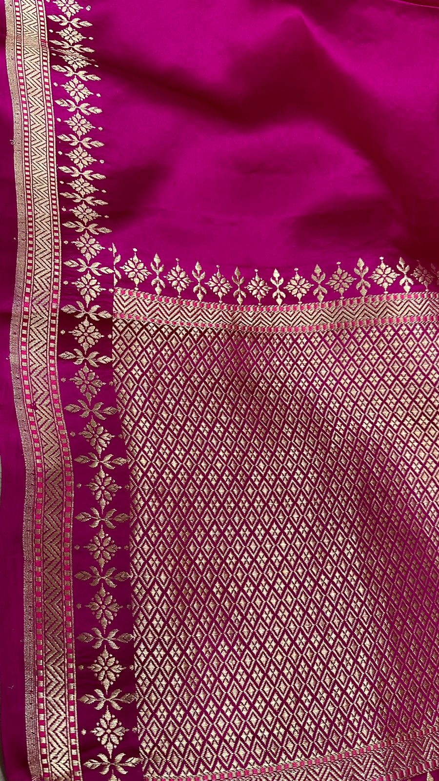 Handwoven Pure Mashru Silk plain Kaduwa Weaving border Saree