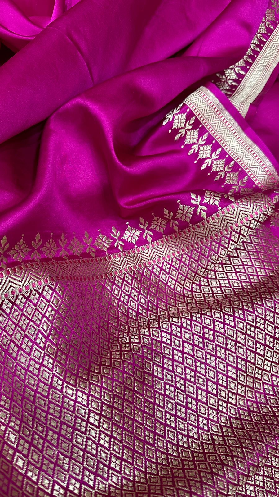 Handwoven Pure Mashru Silk plain Kaduwa Weaving border Saree