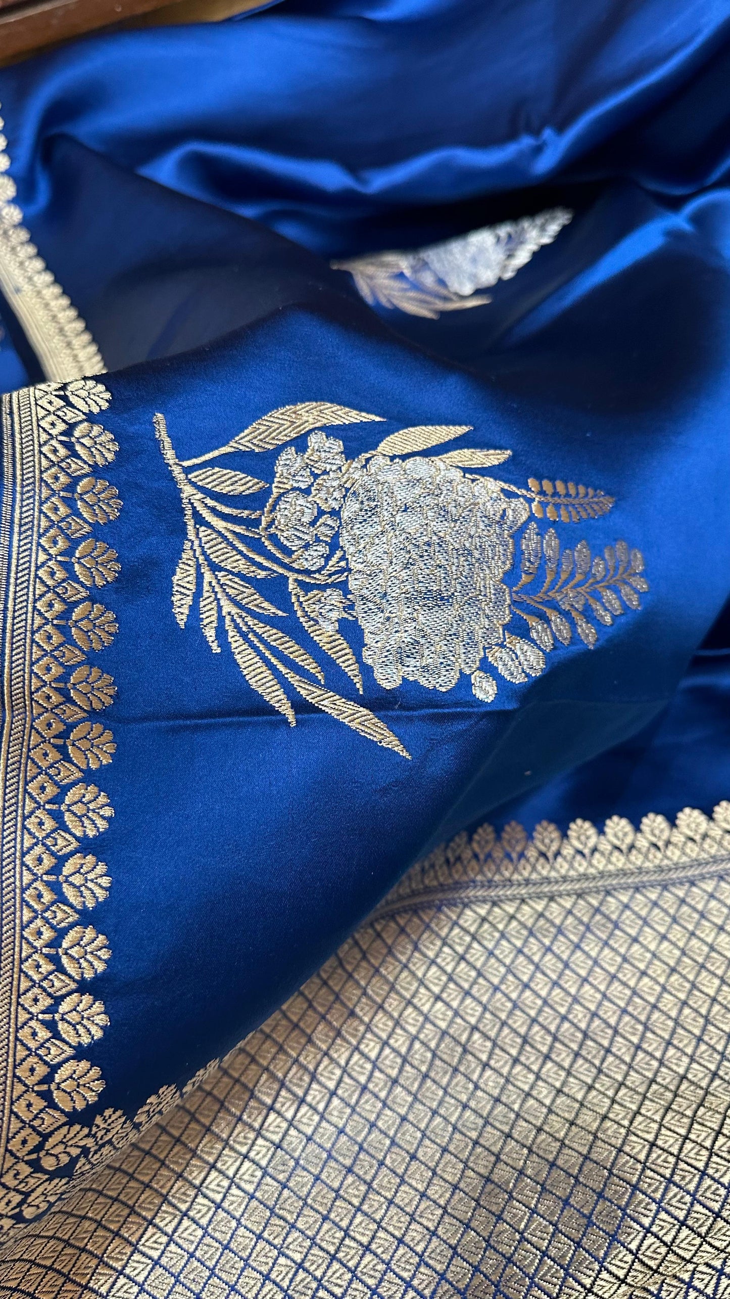 Handwoven Pure Banarasi mashru silk Sona Rupa kaduwa buta Work Saree