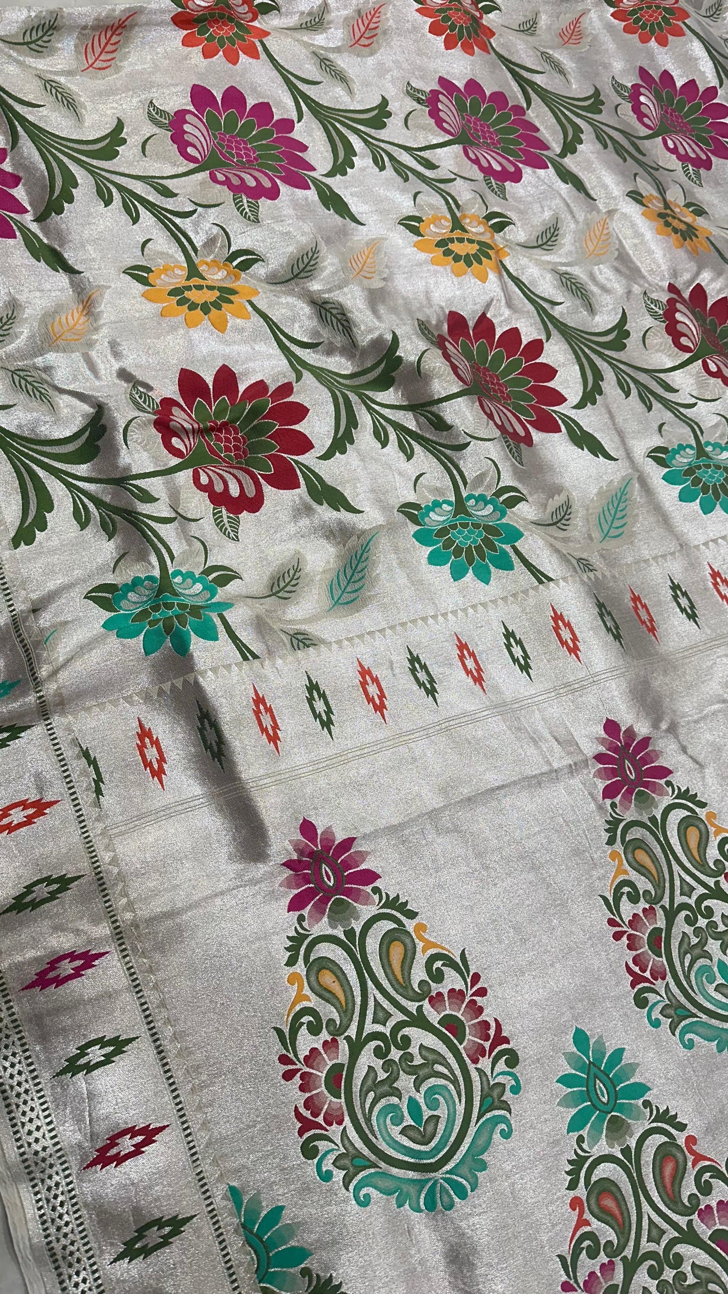 Handlooom Pure Banarasi Tasar Silk Saree