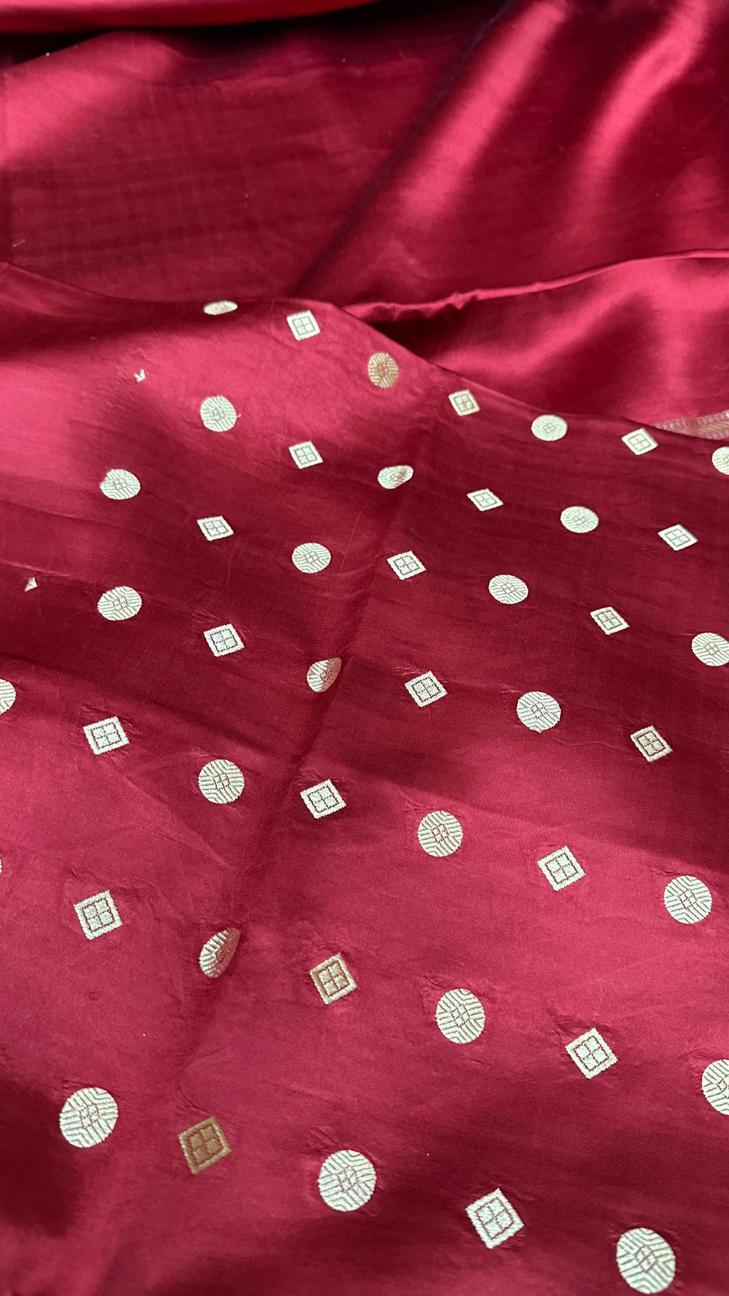 Handwoven Pure Mashru Silk plain Kaduwa Weaving border Saree