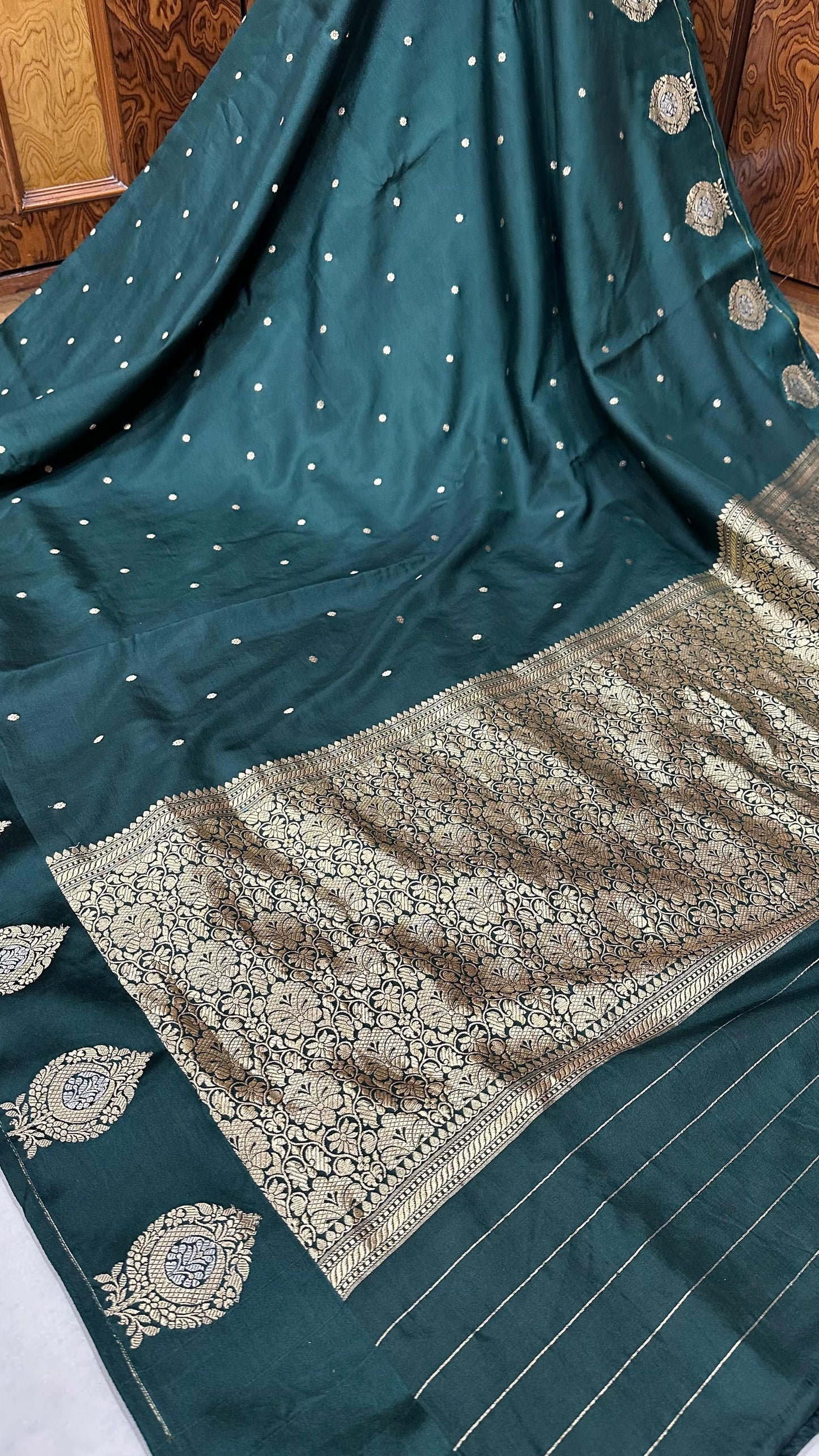 Handloom Pure Raw mango silk Satin border with minedar buta work Saree