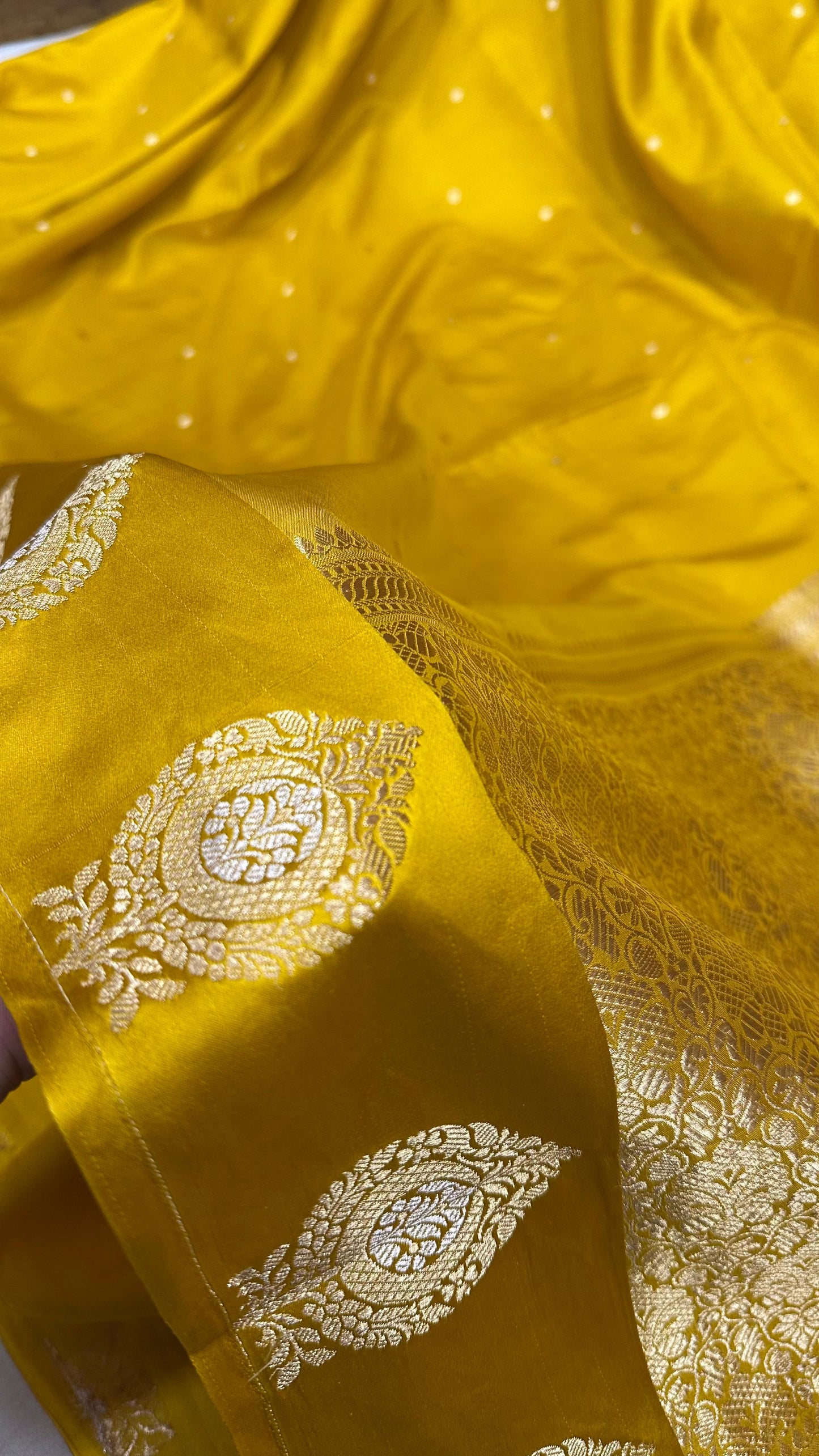 Handloom Pure Raw mango silk Satin border with minedar buta work Saree