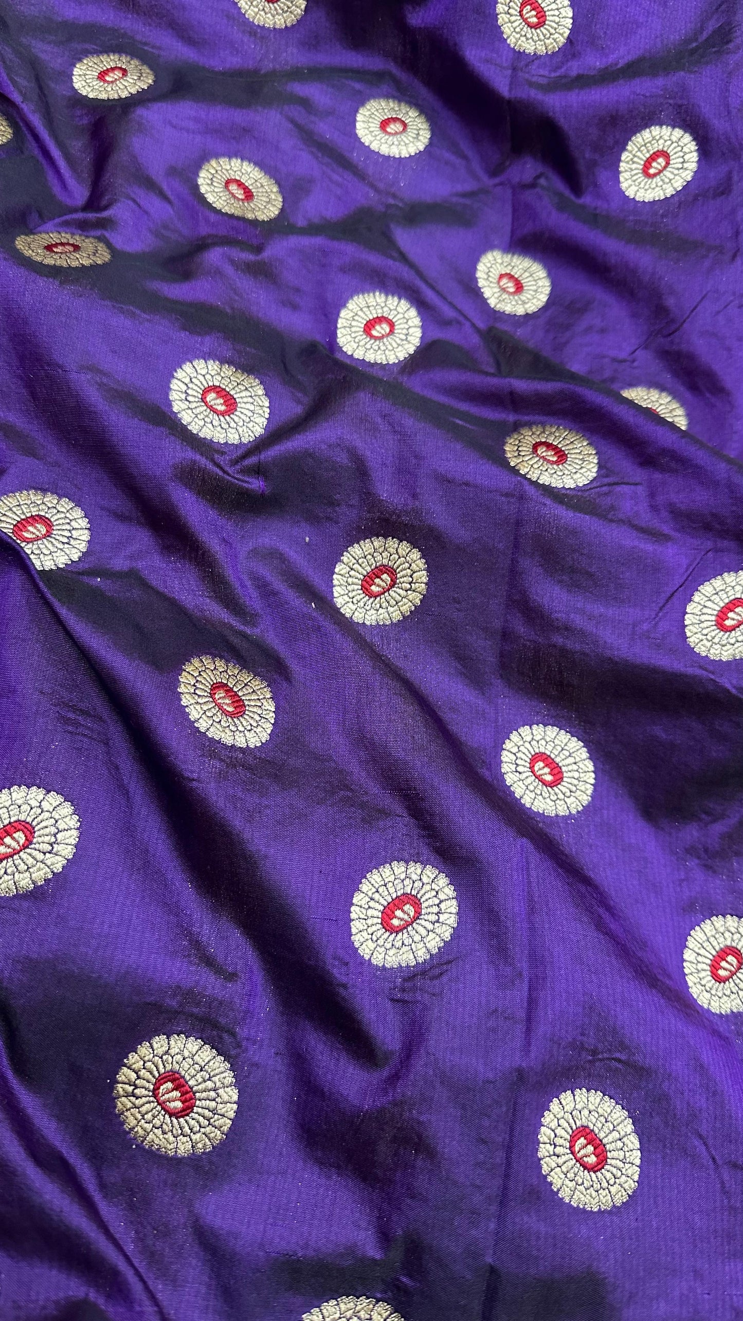 Handloom Weaving Pure Banarasi Bridal Lehenga