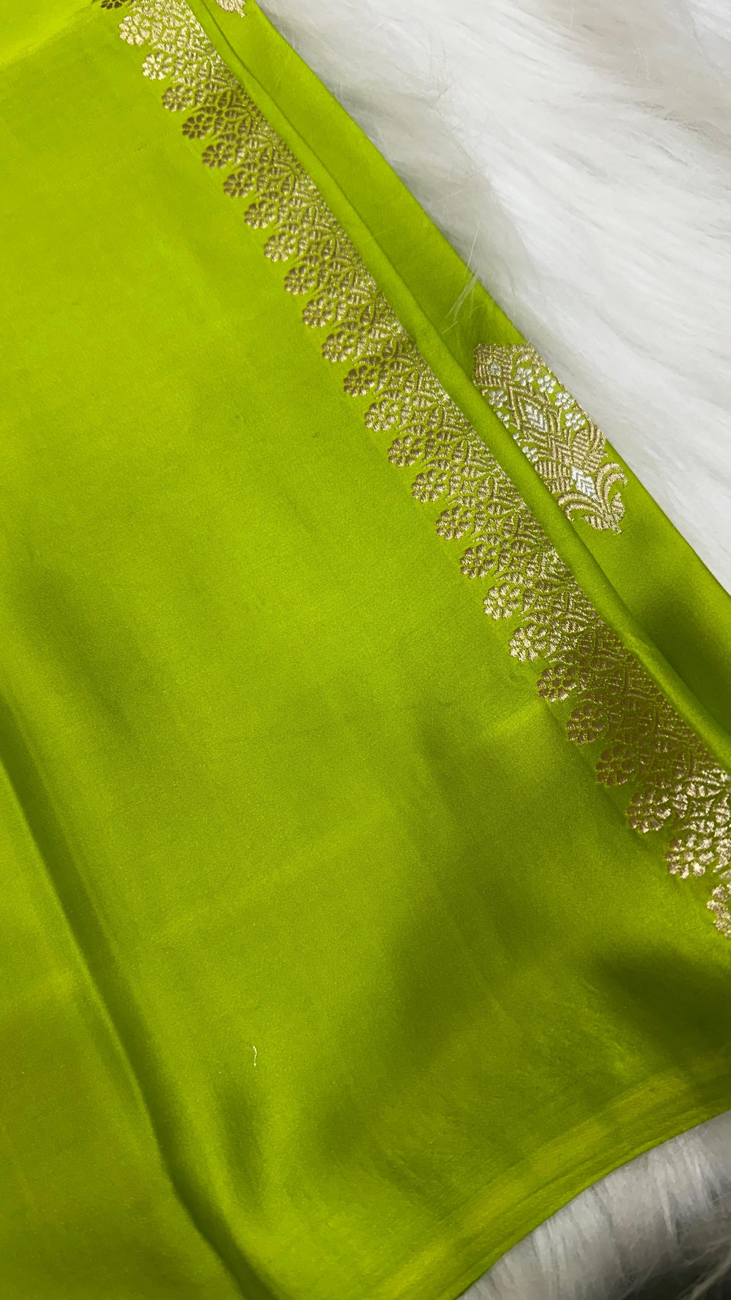 Parrot Mashru silk handloom banarasi saree