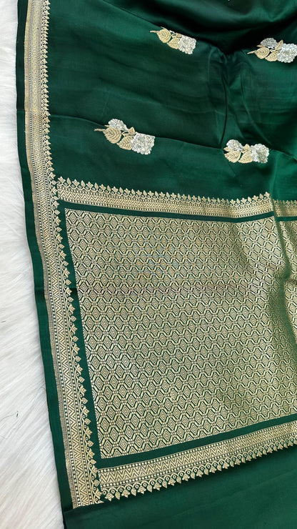 Bottle Green Mashru Silk Zari Border Boota Banarasi Saree