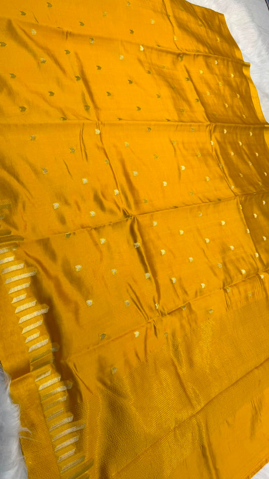 Pure Banarasi Soft Mango Silk Mashru Border Saree