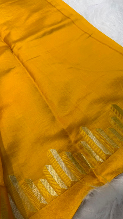 Pure Banarasi Soft Mango Silk Mashru Border Saree