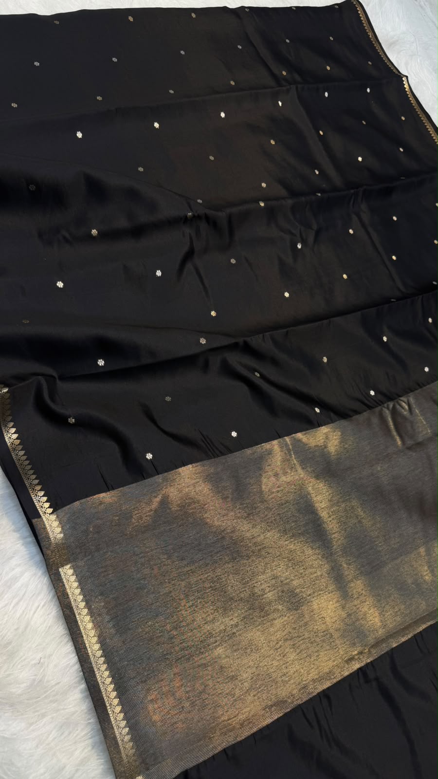 Pure Soft Silk Sona Rupa Buti Saree