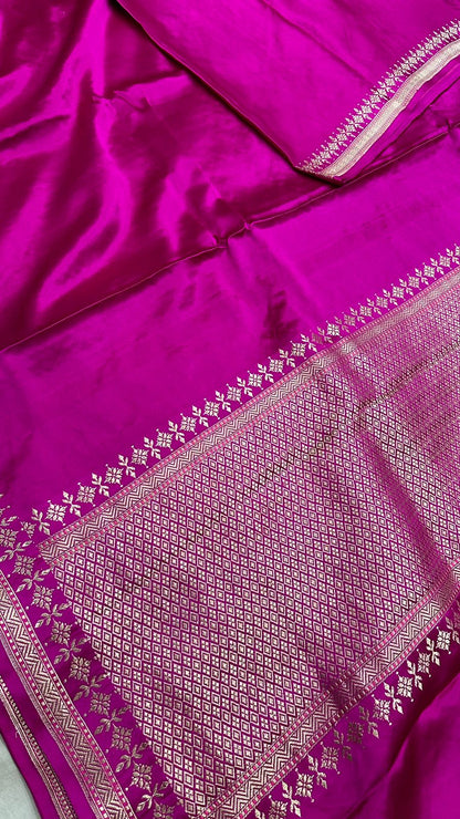 Handwoven Pure Mashru Silk plain Kaduwa Weaving border Saree